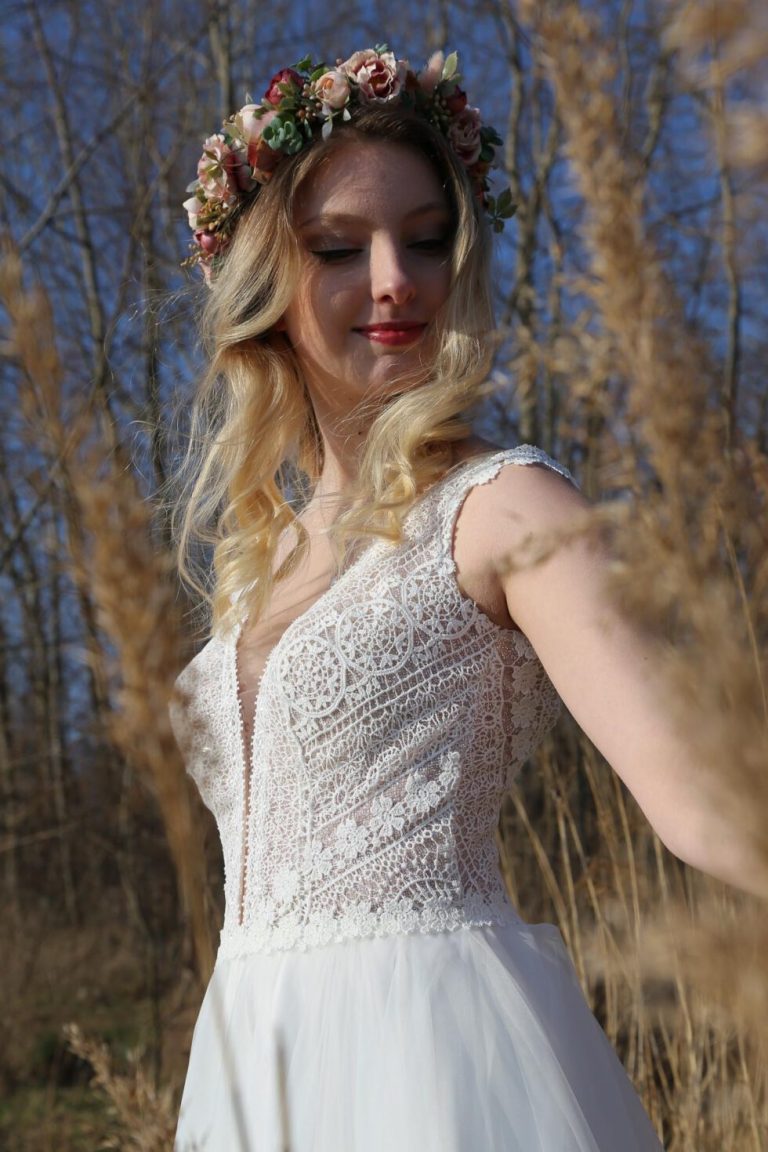 brautmoden brautkleid klein