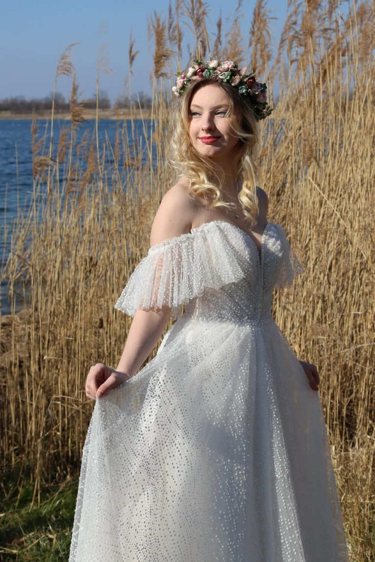 brautmoden brautkleid klein
