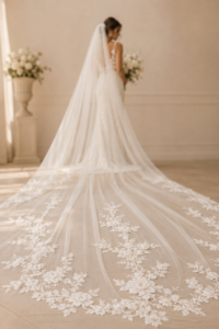 Bella Brautkleid schweif